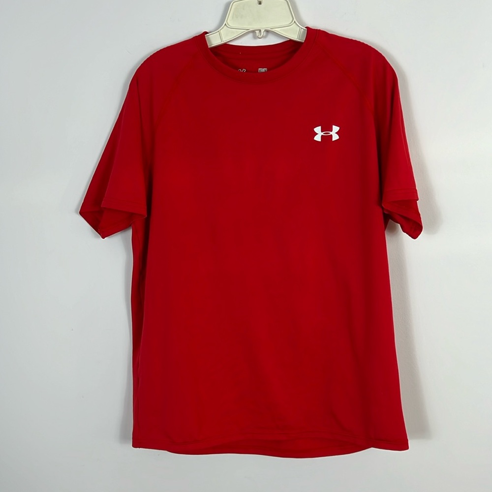 Under Armour Red Heat Gear Loose size medium